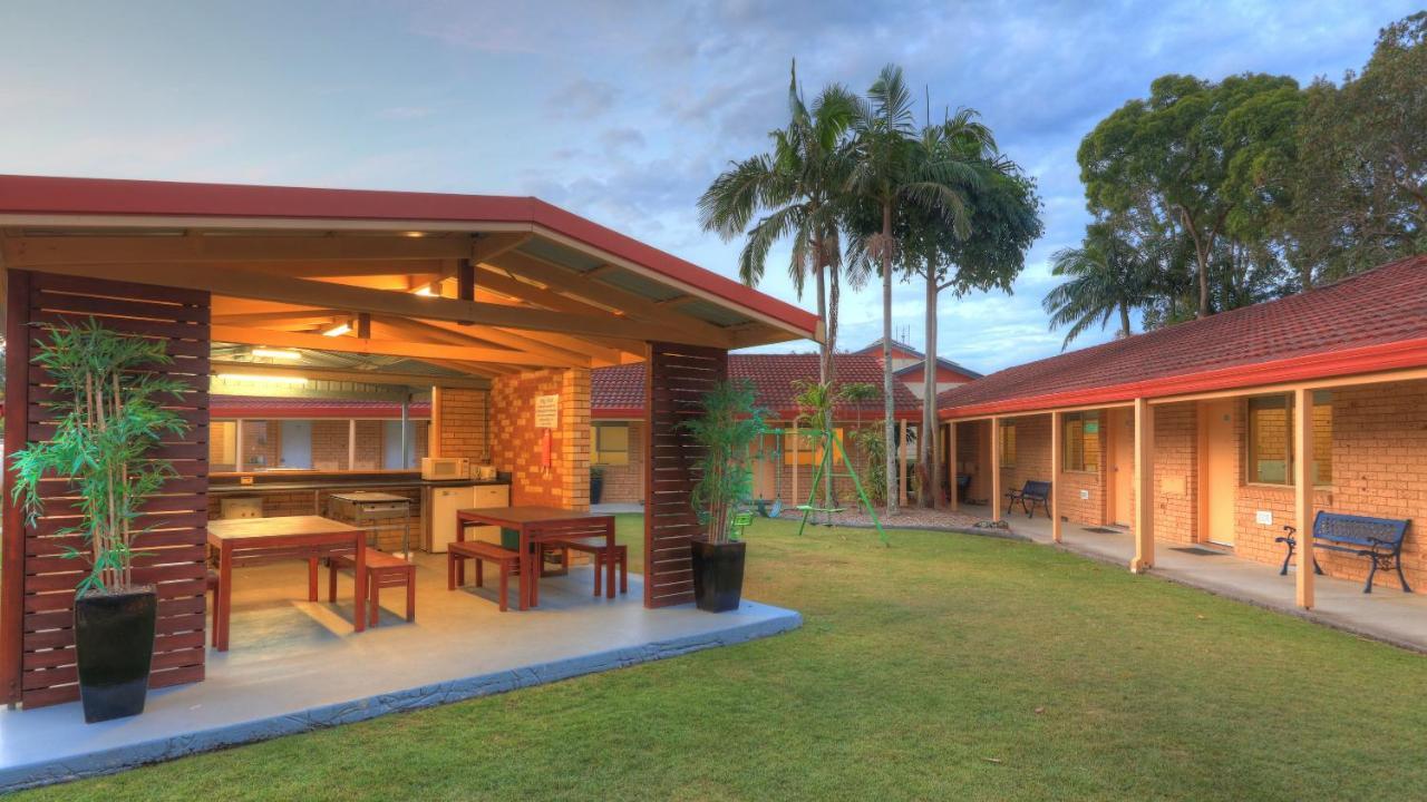 Yamba Motor Inn Exterior foto